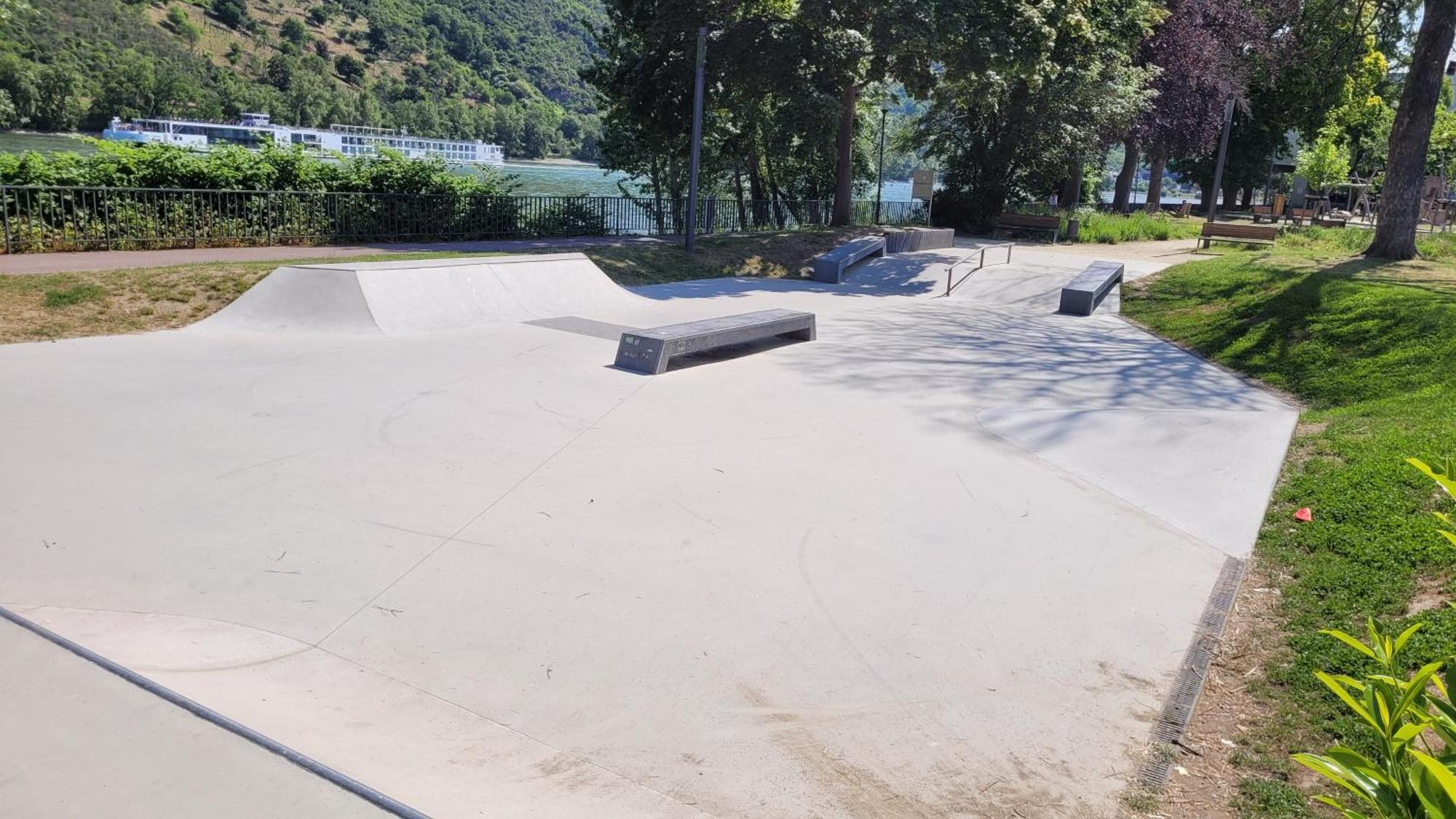 Urlaub Am Rhein, Ferienwohnung Mit Garten Boppard Exterior photo